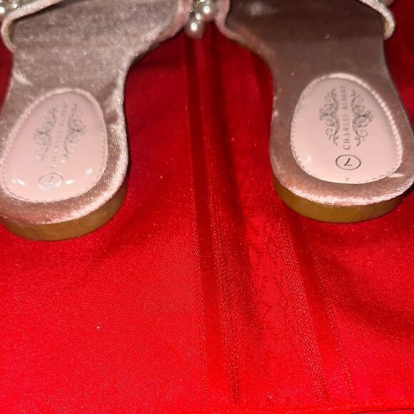 Charles Albert Rose Gold Sandals with Pearl Embellishments Size 7 - Picture 5 of 11
